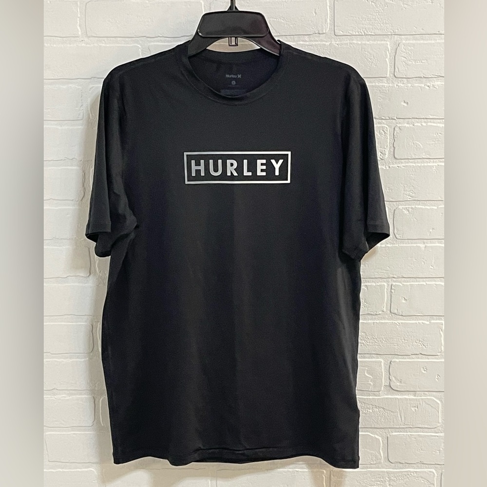 Men’s Hurley rash guard size M